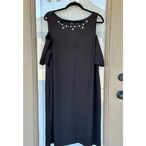 Jessica Howard size 18W black cold shoulder midi dress with jeweled neckline plu - Picture 2 of 7